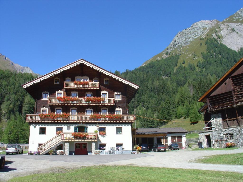 Landhaus Taurer Kals am Grossglockner Exterior photo